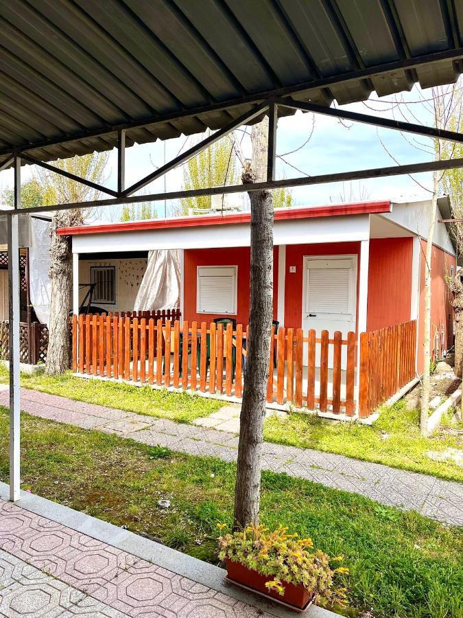 Camping Village Nice Garden Ardea Esterno foto