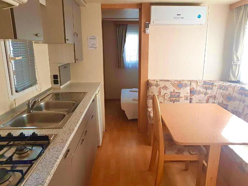 Camping Village Nice Garden Ardea Esterno foto